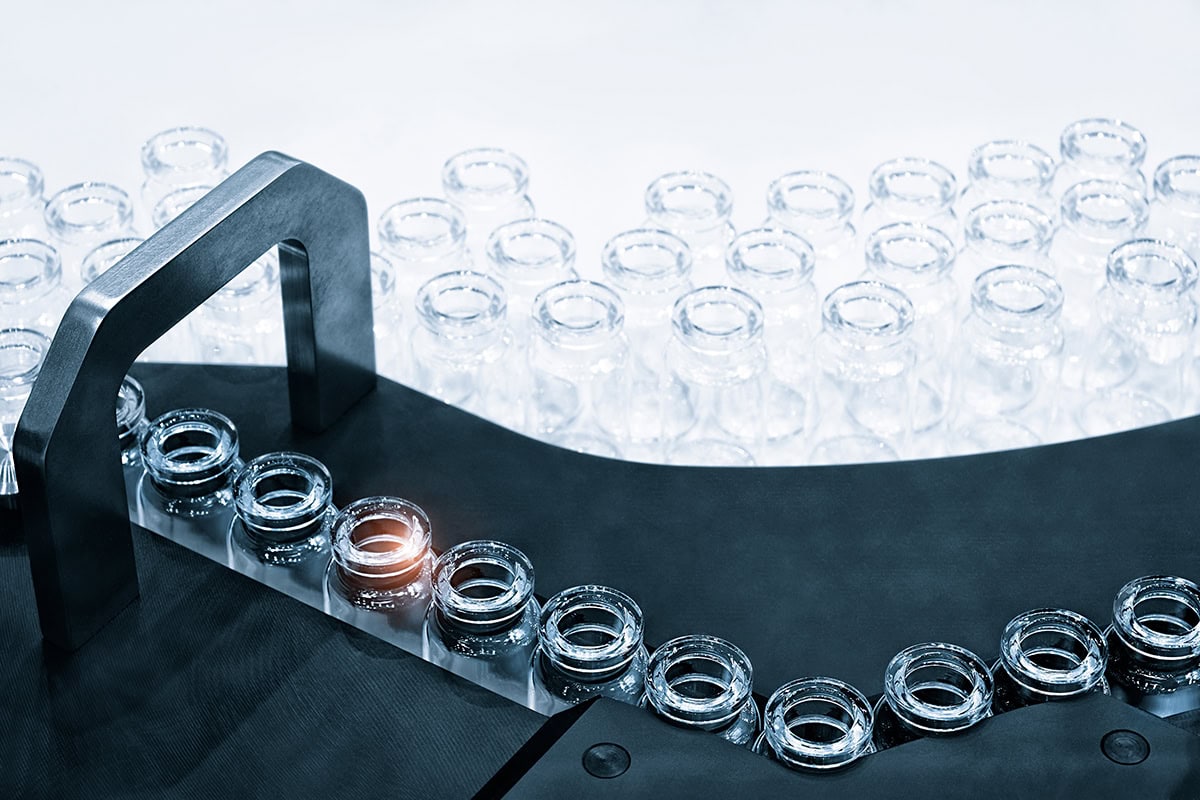 proceso de llenado industrial de botellas